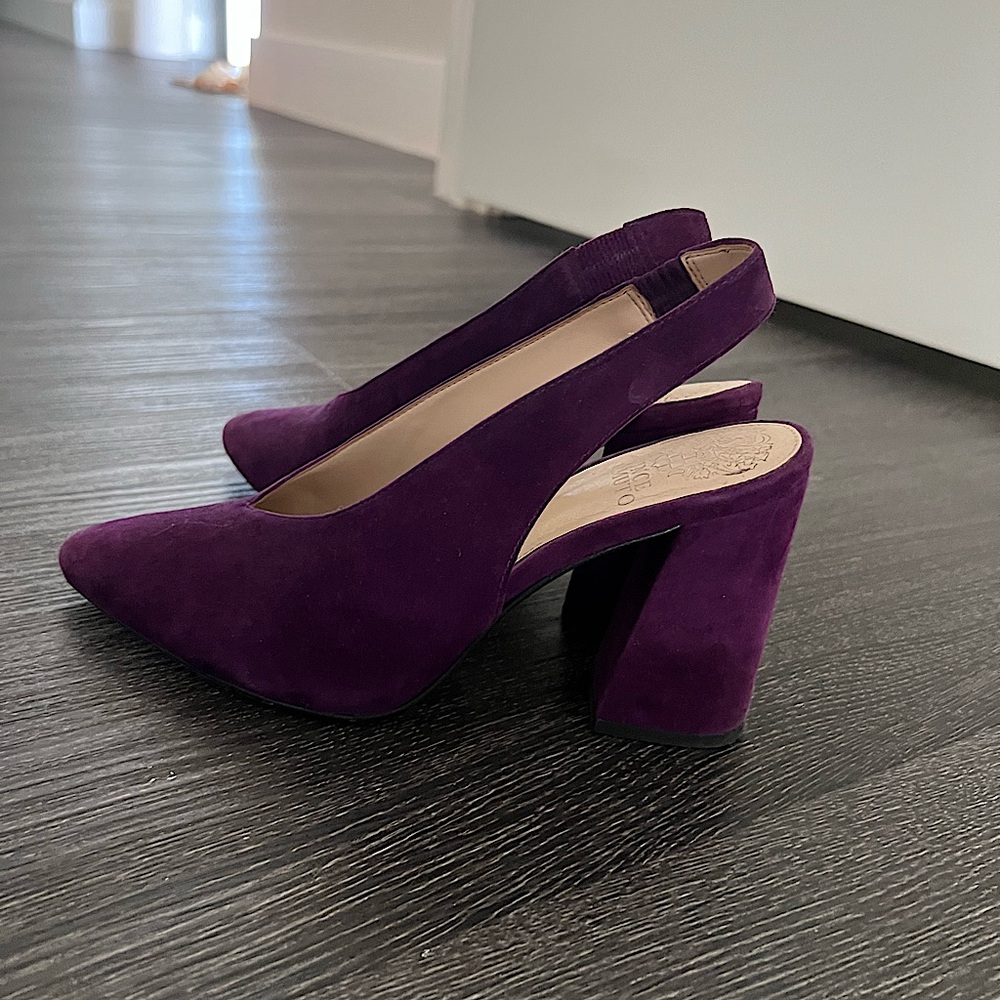 Vince Camuto Pumps: Size 8